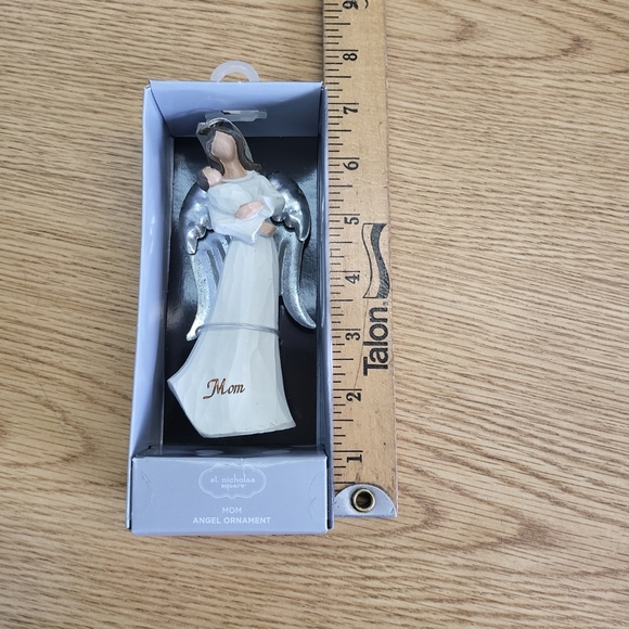 NIB St. Nicholas Square Mom Angel Christmas Ornament - Picture 5 of 5